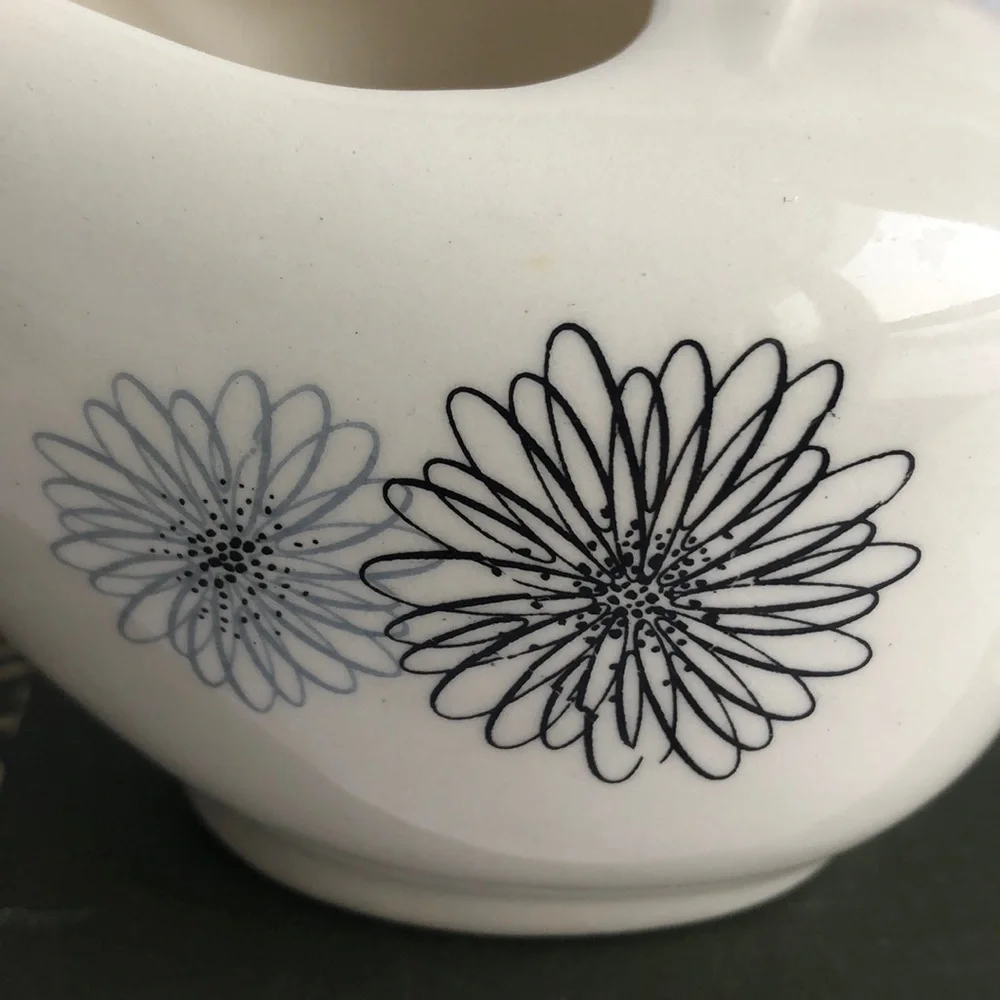 Mid century Salem pen & pencil off white creamer